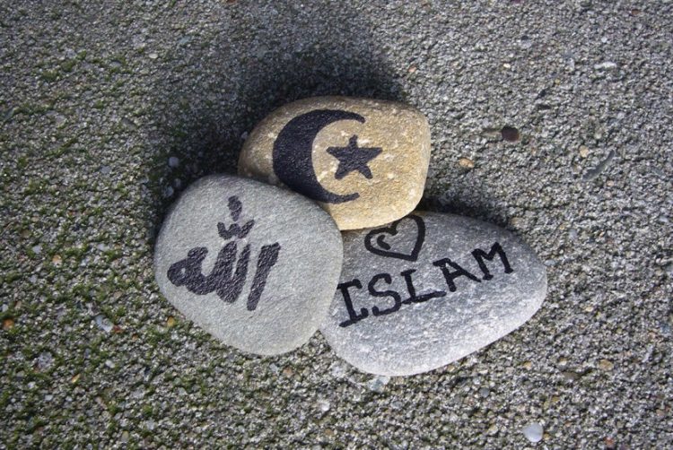 Sebanyak 27 napi di Uni Emirat Arab tersentuh ajaran Islam lalu bersyahadat. Allah/Ilustrasi