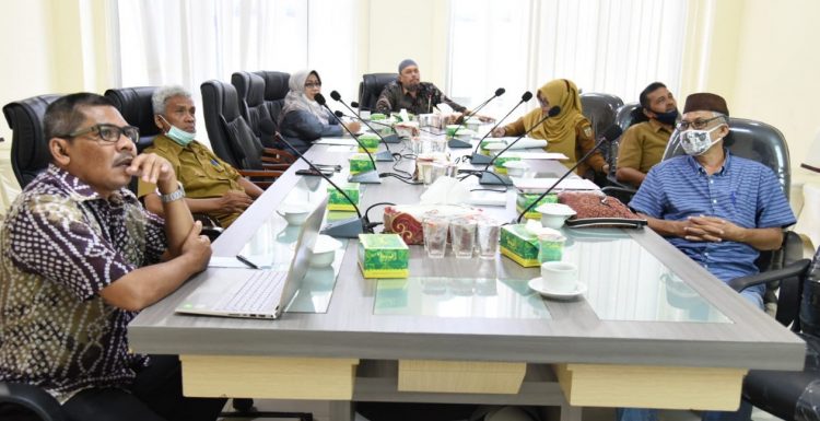 Badan Legislasi (Banleg) DPRK Banda Aceh menggelar rapat bersama Dinas Pendidikan dan Kebudayaan Kota Banda Aceh sebagai tindak lanjut pembahasan Rancangan Qanun Cagar Budaya, Senin (8/2/2021).