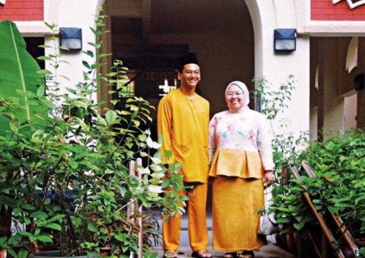Mualaf Nadirah Tan bersama sang suamiFoto: Asia One