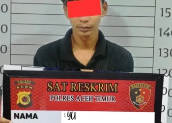 Pelaku dugaan tindak pidana melarikan anak perempuan di Mapolres Aceh Timur, Minggu (11/2/2024). ANTARA/HO